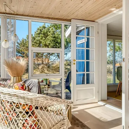 Mynthe - 400m From The Sea By Interhome *