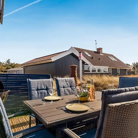 Mynthe - 500m From The Sea By Interhome