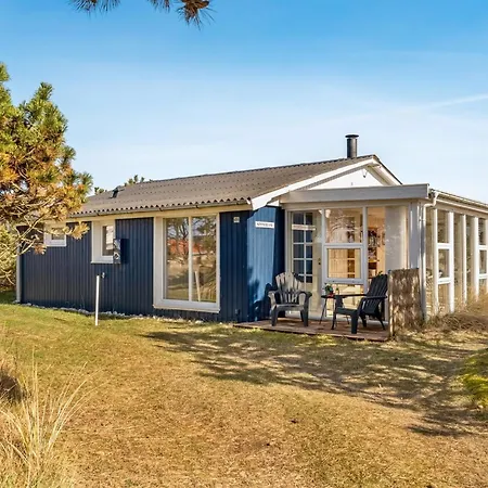 Mynthe - 500m From The Sea By Interhome